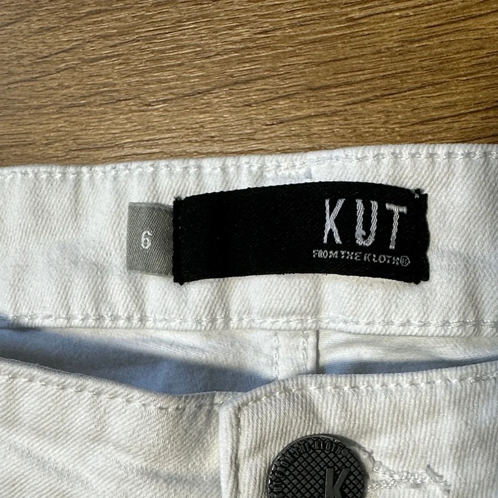 Kut from the Kloth Women's White Cutoff Jean Shorts Size 6 - Picture 2 of 6